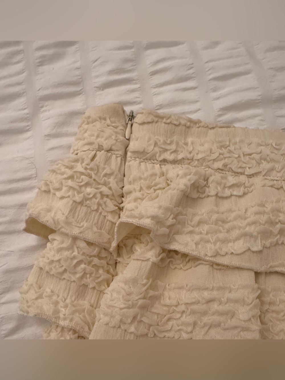 Lioness Cream Tiered Ruffle Mini Skort Large - Picture 2 of 7